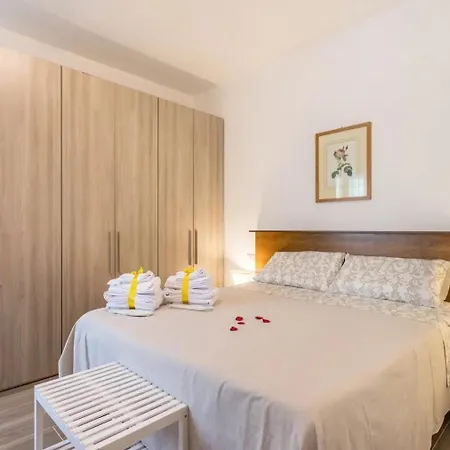 Casa Di Lux E Max - Sub 701 * Brugherio