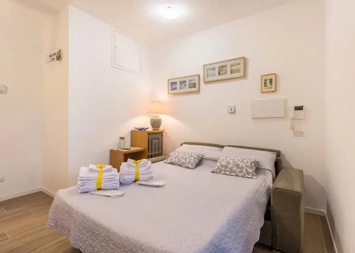 Casa Di Lux E Max - Sub 701 Apartament *
